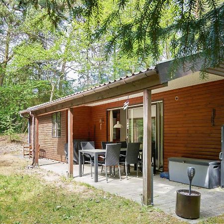 Three-Bedroom Holiday Home In Ronne 4 ภายนอก รูปภาพ