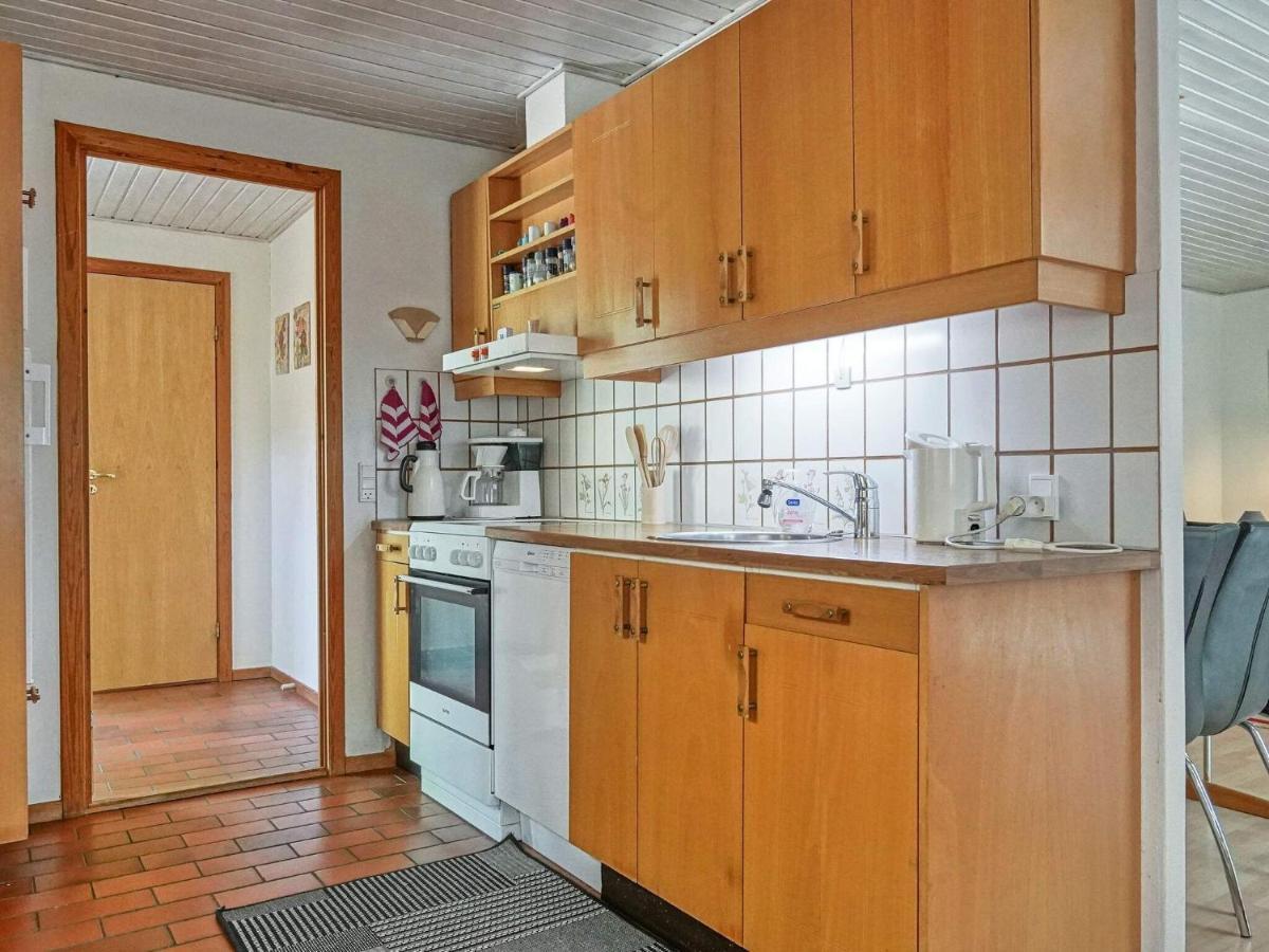 Three-Bedroom Holiday Home In Ronne 4 ภายนอก รูปภาพ